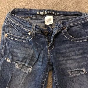 Woman’s Designer Hydraulic capri’s.